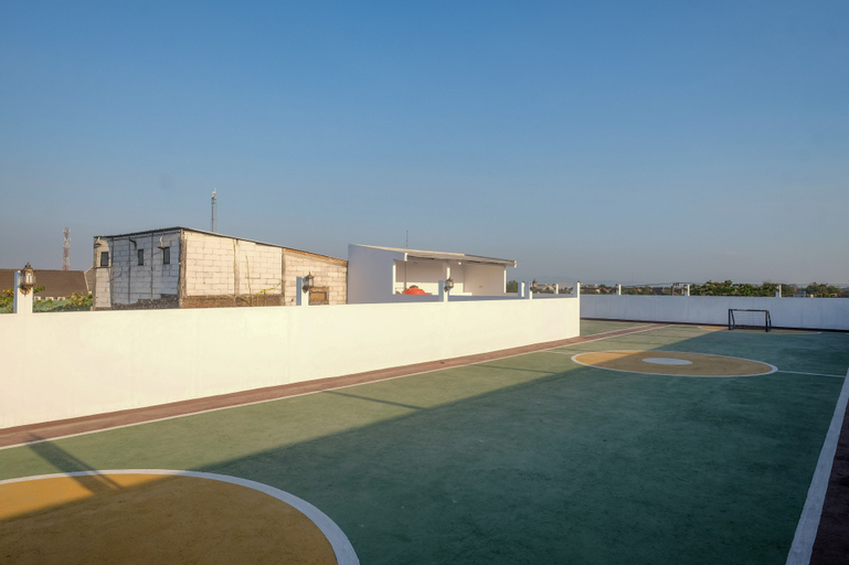 Exterior & Views 2, Urbanview Syariah Wisma Nabil Solo, Sukoharjo