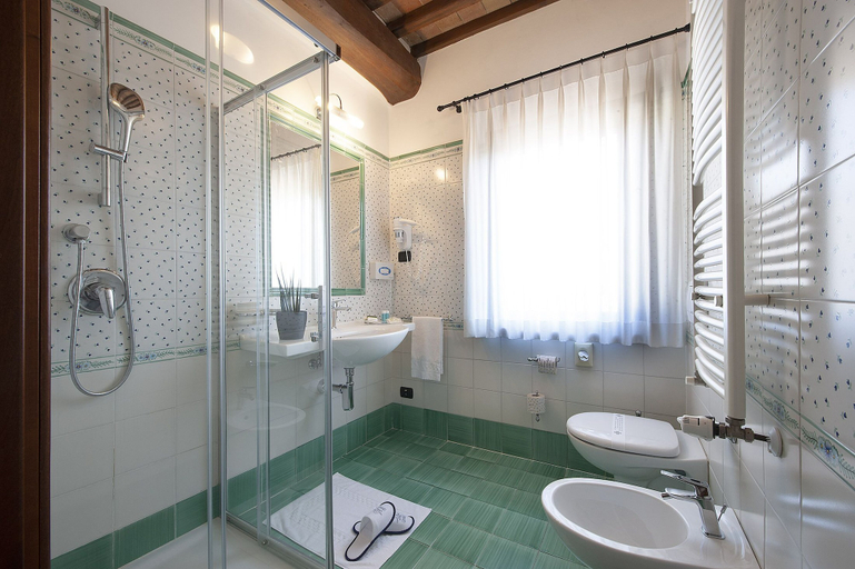 Bathroom 5, Relais dell'Olmo, Perugia