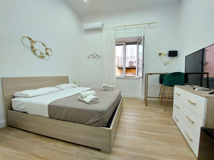 Bedroom 5, Berenice Suite, Napoli