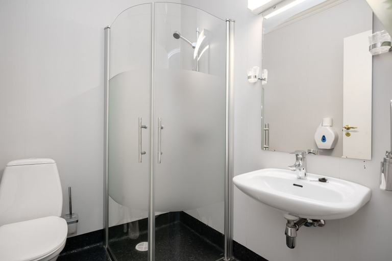 Bathroom 3, Dale Gudbrands Gard by Frichs, Sør-Fron