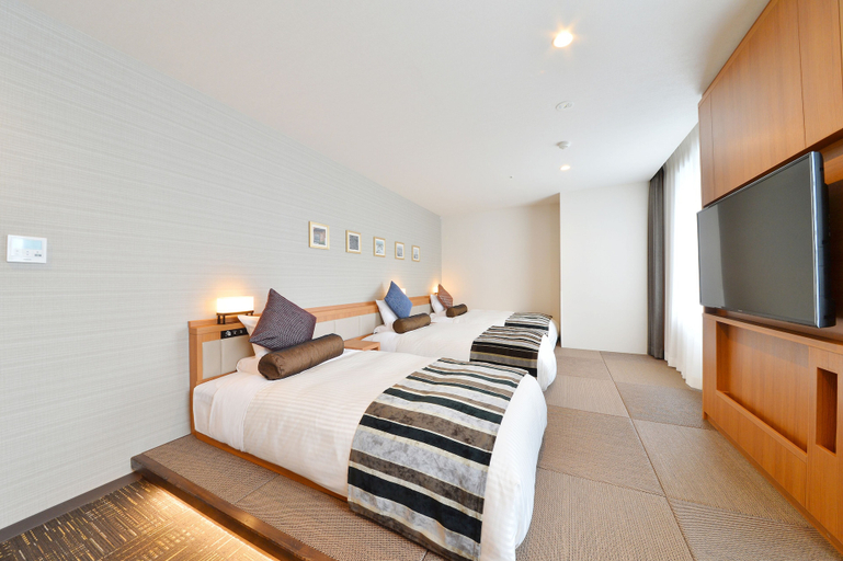 Bedroom 3, Hakodate Kokusai Hotel, Hakodate