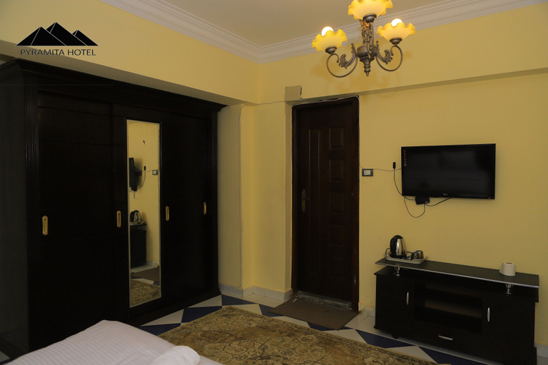 Bedroom 4, Pyramita Hotel, Unorganized in Al Jizah