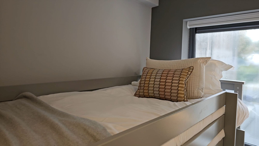Bedroom 5, Madison House