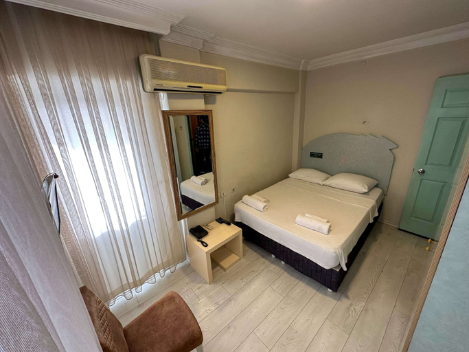 Bedroom 3, Hikmethan Otel, Kuşadası