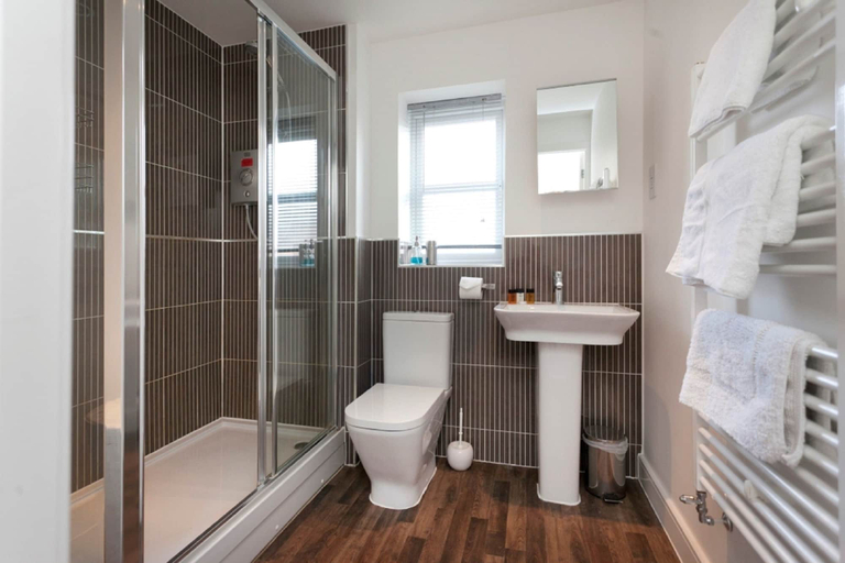 Bathroom 4, The Coach House, Leicestershire