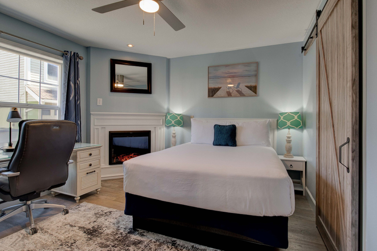 Bedroom 2, Inn of the Four Winds Oceanfront Seaside, Clatsop