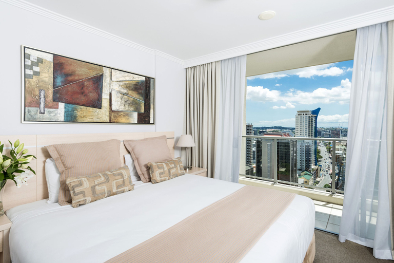 Bedroom 4, Oaks Brisbane Lexicon Suites, Brisbane
