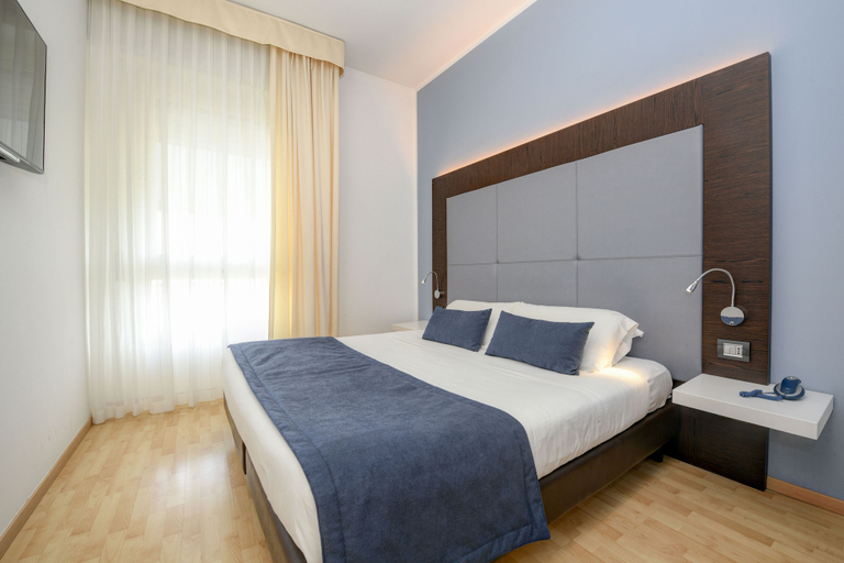 Bedroom 4, Hotel City, Brescia