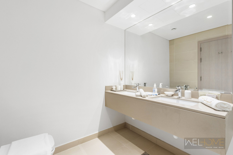 Bathroom 4, WelHome - Apt Close to Yas Waterworld and Ferrari Circuits, Yas Island