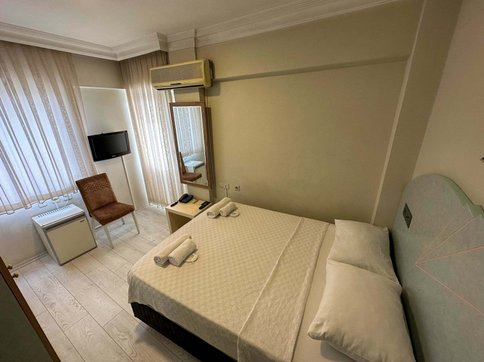 Bedroom 3, Hikmethan Otel, Kuşadası