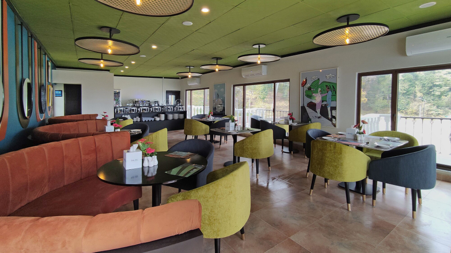 Food & Drinks 4, The Vibe By Ambiance, Rawalpindi