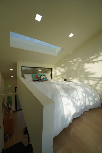 Bedroom 2, The Solace Bir, Mandi