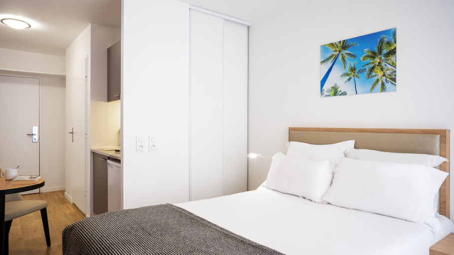 Bedroom 3, Séjours & Affaires Paris Bagnolet, Seine-Saint-Denis