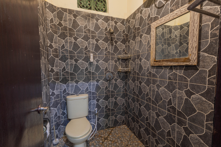 Bathroom 5, Kubu Be-10 Bingin, Badung