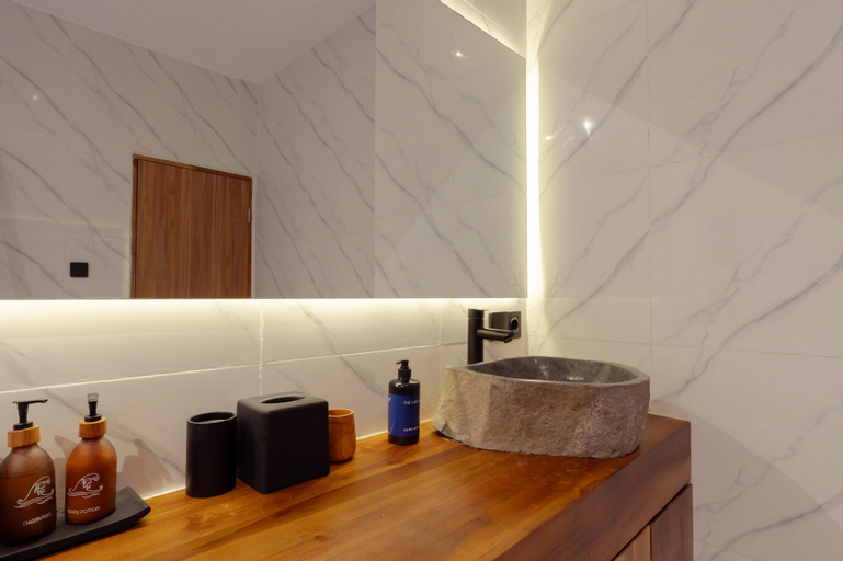 Bathroom 5, The Lavana Manhattan Seminyak Loft 360 (3 Bedroom with Private Pool & Breakfast), Badung