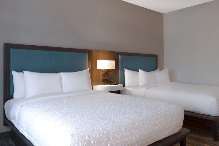 Bedroom 3, Hampton Inn Chicago Orland Park, Cook