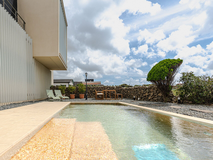 Swimming Pool 26