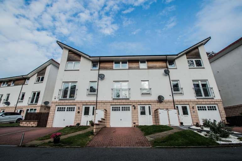 Exterior & Views, Am Pm Cults Townhouses, Aberdeen