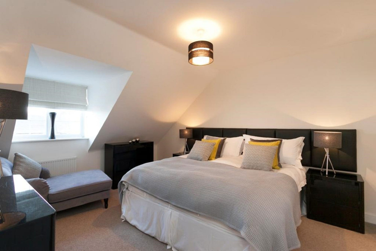 Bedroom 1, The Townhouse, Leicestershire