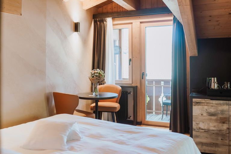 Bedroom 3, Hotel Concordia, Sondrio