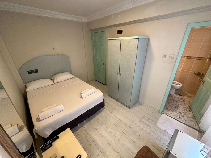 Bedroom 4, Hikmethan Otel, Kuşadası