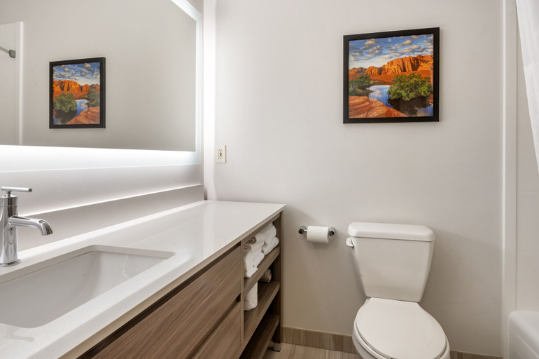 Bathroom 4, Comfort Inn & Suites Beaver - Interstate 15 North, Beaver