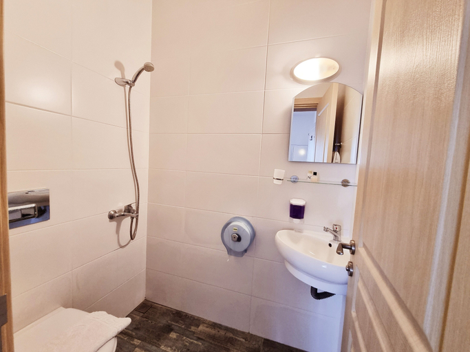 Bathroom 5, Kumbahçe Fethiye Hanım Pansiyon Bodrum, Bodrum