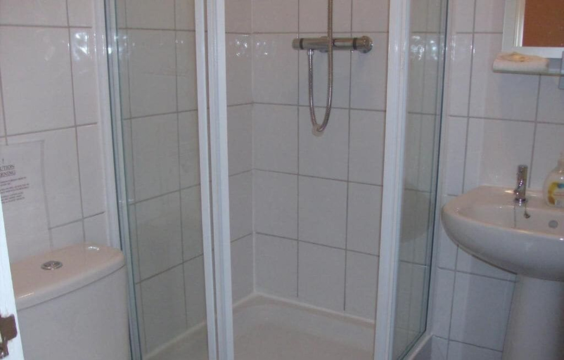 Bathroom 3, Aparthotel Blackpool, Blackpool