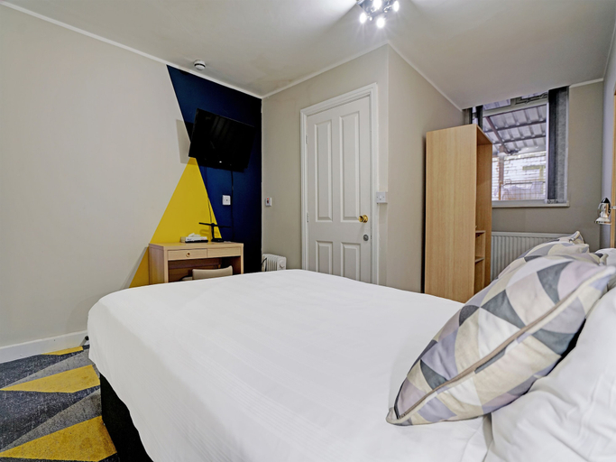 Bedroom 4, OYO Weaste Hotel, Salford