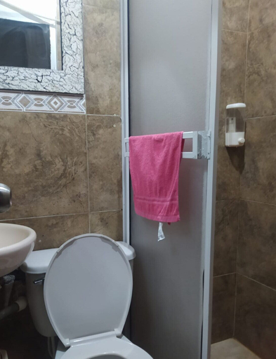 Bathroom 3, CASA TURISTICA ZAMBOSS, Montería