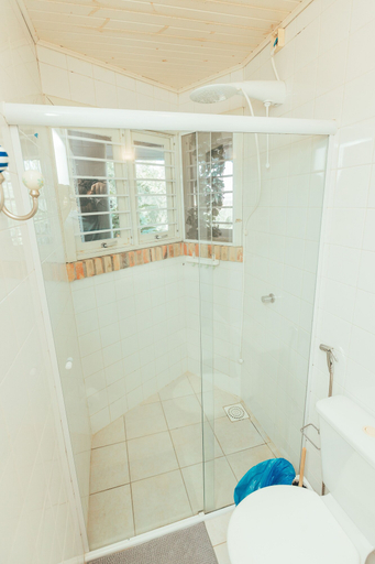 Bathroom 4, Chalés & Bangalôs Ibiraquera, Imbituba