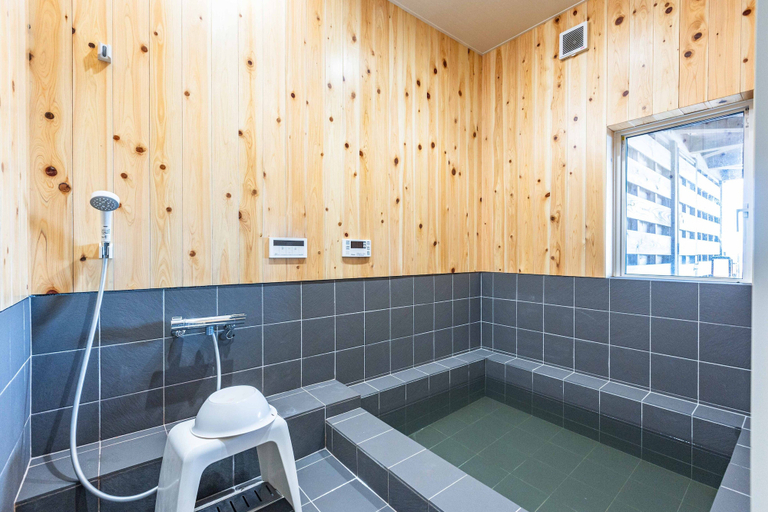 Bathroom 4, Nanki shirahama View point, Shirahama