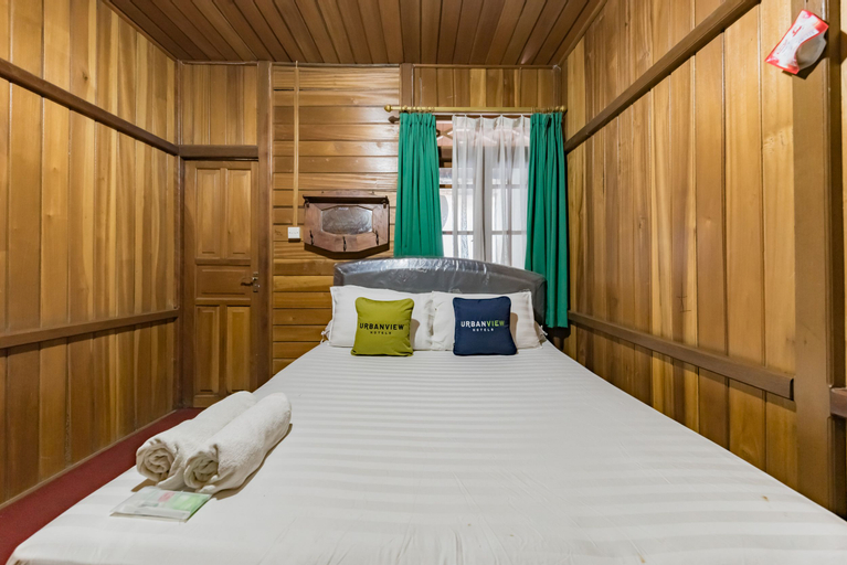 Bedroom 27