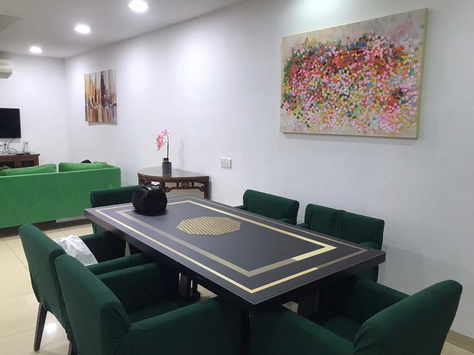 Banting GuestHome Cozy@4 Bedroom, Kuala Langat
