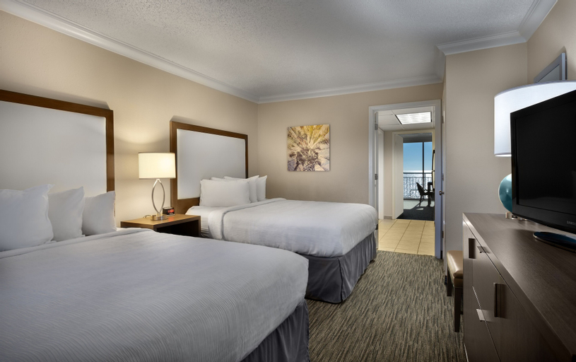 Bedroom 1, Coral Beach Resort by Beach Vacations, Horry