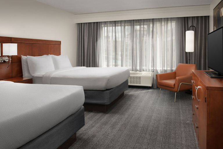 Bedroom 4, Courtyard by Marriott Jacksonville Flagler Center, Duval