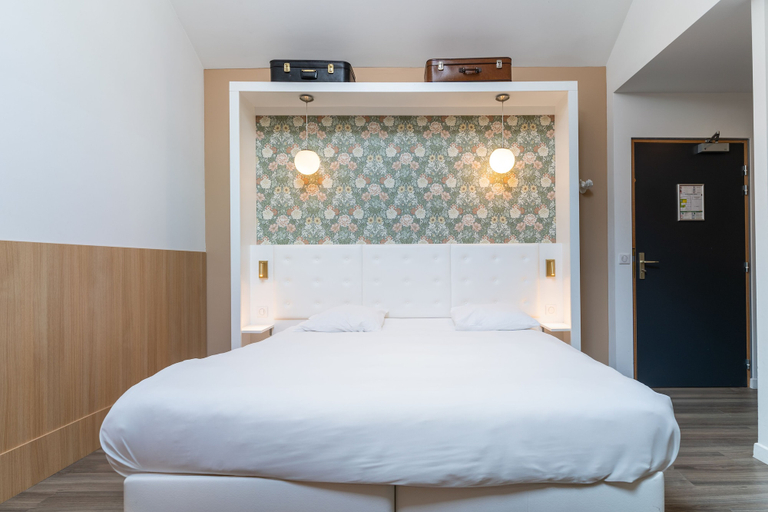 Bedroom 3, CALM Appart' & Hostel, Nord