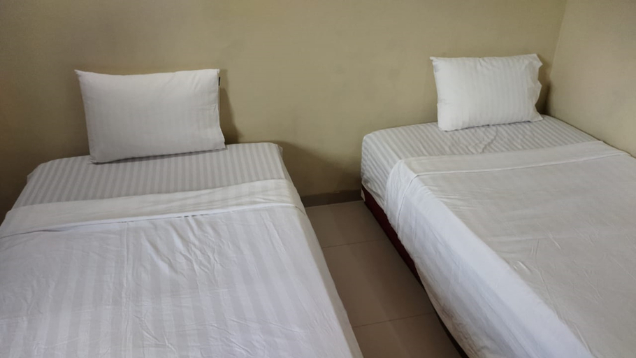 Bedroom 2, Homestay Tentrem Simpang Lima, Pati