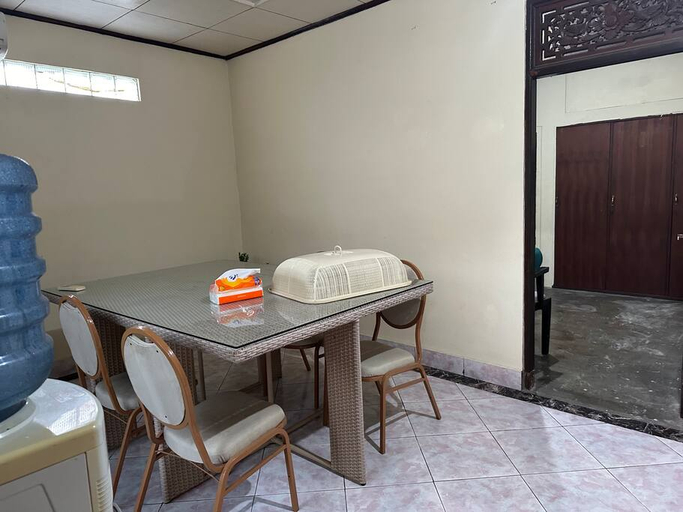 Others 3, Private Home in Jimbaran, Badung
