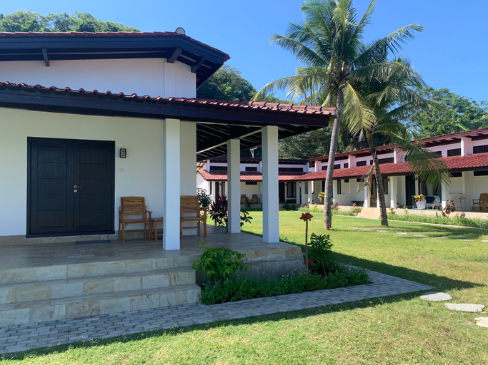 Exterior & Views 2, Balong Balong Surf Bungalows & Restaurant, Sumbawa Barat