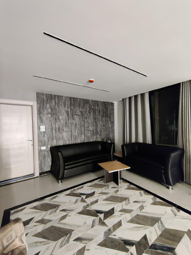 Others 3, luxury room (43)m near downtown and all services, Amman