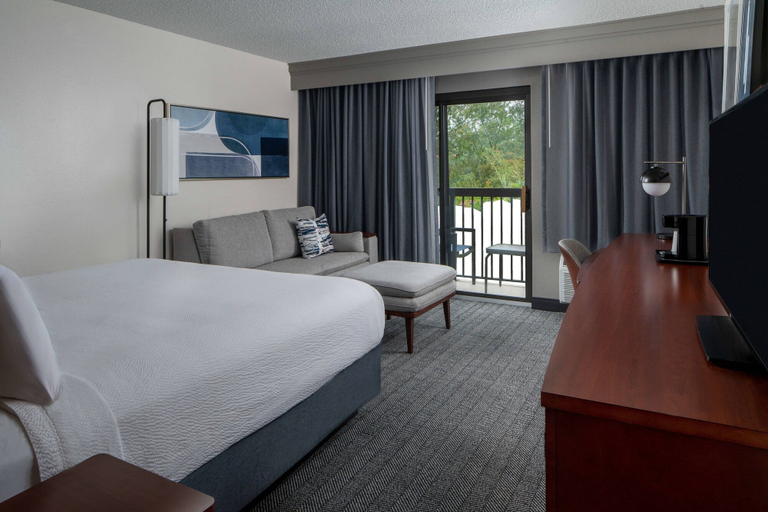 Bedroom 3, Courtyard by Marriott New Orleans Covington/Mandeville, Saint Tammany