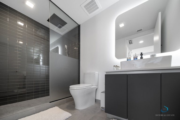 Bathroom, Apartment at Downtown Miami, Miami-Dade