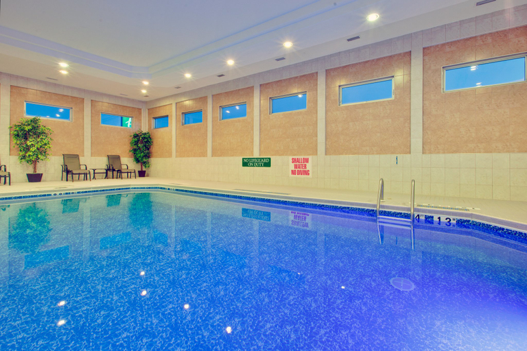 Sport & Beauty 2, Holiday Inn Express DRYDEN, Kenora