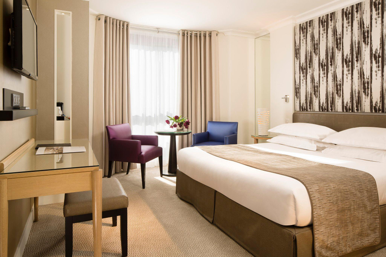 Bedroom 2, Garden Elysee Hotel, Paris