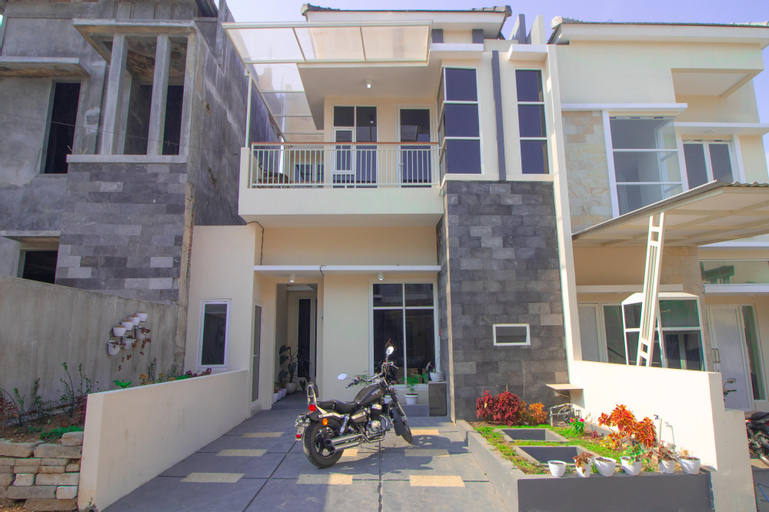 Villa Cordoba D11, Malang