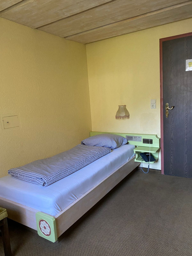 Bedroom 5, Das Kronenhotel, Innsbruck Land