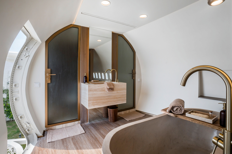 Bathroom 21