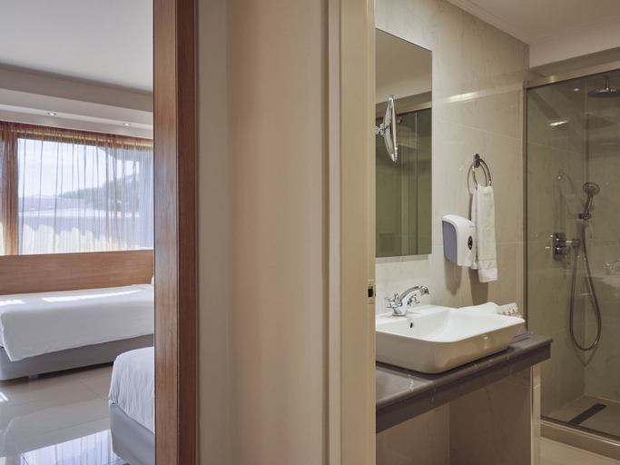 Bathroom 5, Esperos Mare Resort & Spa, South Aegean