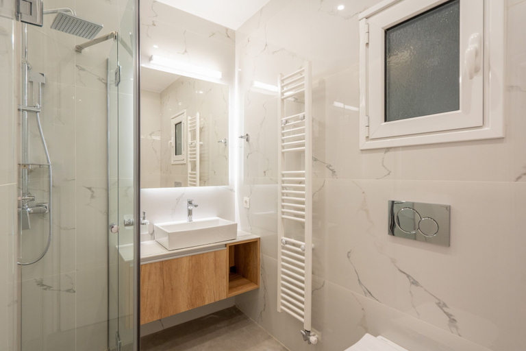 Bathroom 3, Seven Hills, Boutique Apartments, Attica